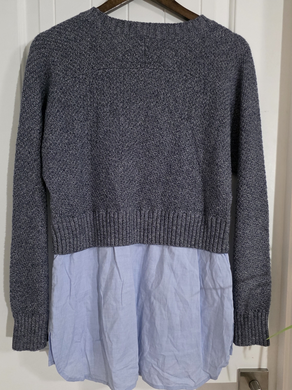 Banana Republic Layered Sweater Shirt | Gray Knit Pullover with Blue Hem | Med - Picture 11 of 11